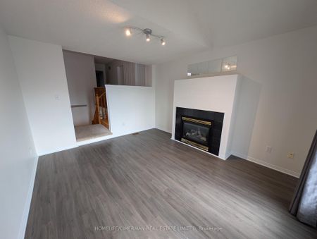 For Lease - 50 Antique Drive, Richmond Hill, Ontario - Photo 3