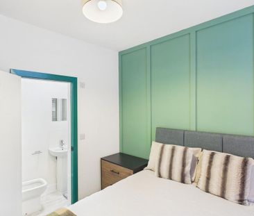 6 bedroom terraced house to rent - Photo 1