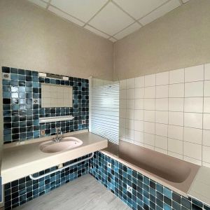 Appartement à louer 2 pièces 35m² - Photo 2