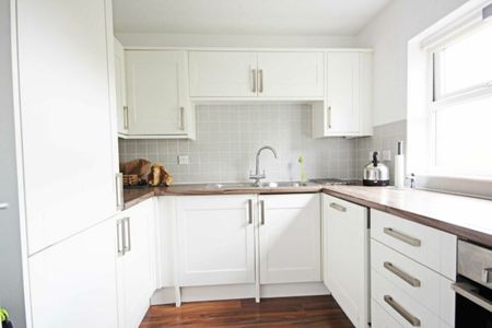 Pursewardens Close, W13, London - Photo 2