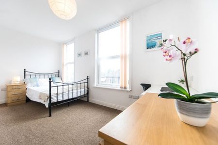 Flat 5, 66 Chapel Lane, Headingley, Leeds - Photo 5