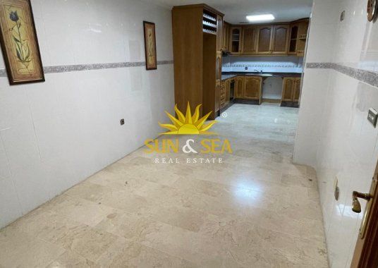 3 BEDROOM APARTMENT IN ALBATERA