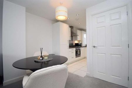 Beecham Square, Castleford, WF10 - Photo 4