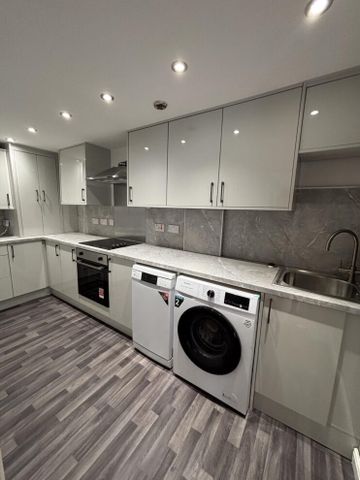 flat 4 66 Victoria Road, Leeds, LS6 1DL - Photo 4