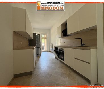 2-Zimmer-Wohnung mit neuer EINBAUKÜCHE, großem BALKON und PKW-Stell... - Photo 1