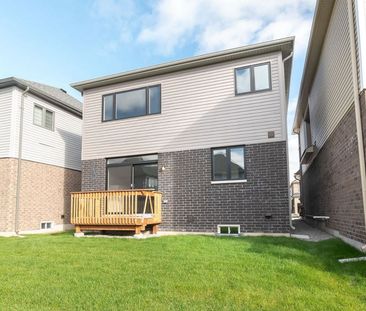 For Lease - 151 Terry Fox Drive, Barrie, Ontario - Photo 1