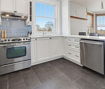 1060 Avenue Bernard, #10 - Photo 6