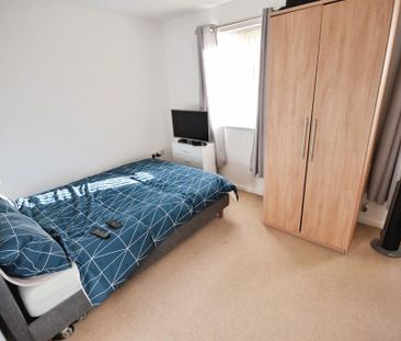 1 bedroom ground floor flat to rent - Photo 4