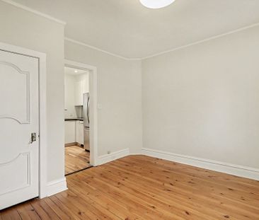 For Lease - 8 Carlotta Avenue, Vanier and Kingsview Park, Ontario - Photo 5