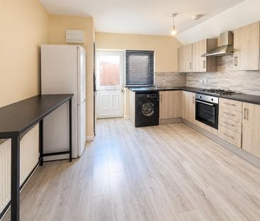 2 bedroom apartment to rent - Photo 3