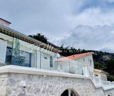 une villa de Villa fraîchement rénovée située dans la superbe ville... - Photo 3