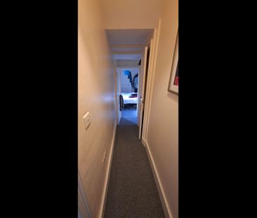 1 Bed Flat, New Cross Gate, SE14 - Photo 4