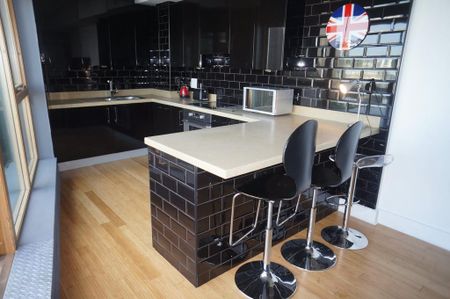 1 bedroom penthouse to rent - Photo 4