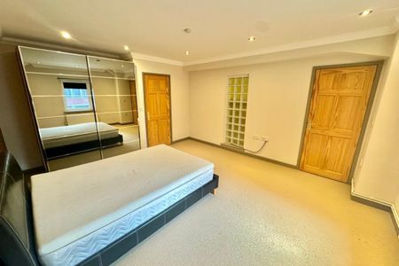 All Saints Green - Photo 3