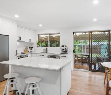 Stylish, Single-Level Living Just Moments from Town - Photo 6