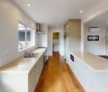 Kelvin Grove - 3 Bedrooms - Photo 5