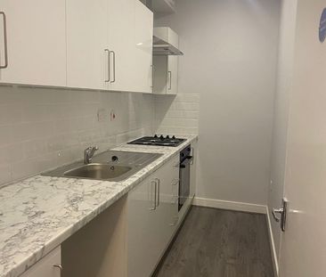 1 Bed Flat, Oxford Road, RG30 - Photo 4