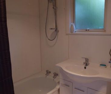 NEWLY RENOVATED UNIT IN ST HELIERS - Photo 5