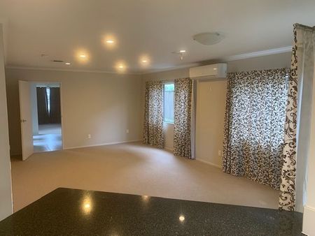 Big house very close to good schools - Photo 3