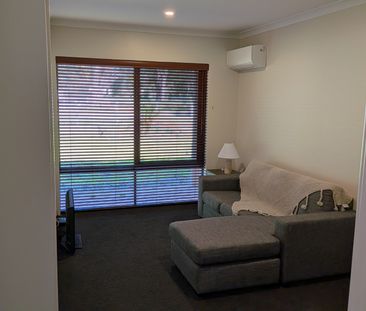 Baldivis - Photo 1