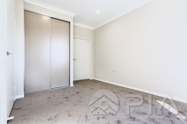 Large Two Bedroom Apartment with ample parking in Homebush - Photo 1