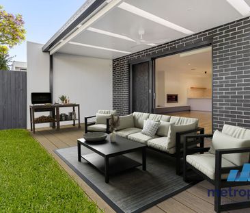 2B Melva Street, BENTLEIGH EAST, VIC - Photo 5