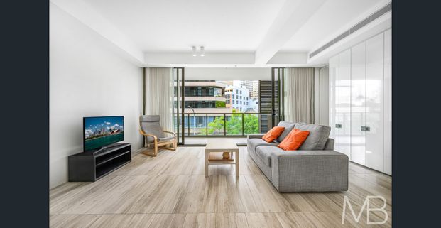 PREMIUM APARTMENT STEPS TO CHINATOWN & CENTRAL - Photo 1