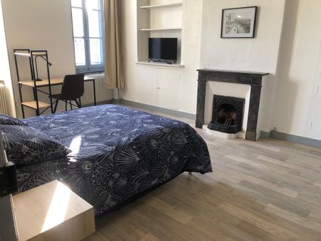 Location Appartement 3 pièces 80m² CARCASSONNE 11000 - Photo 5