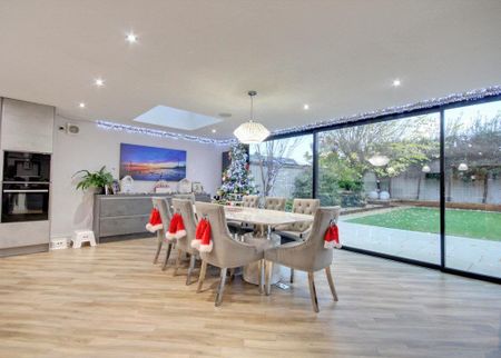 5 bedroom house to rent - Photo 5