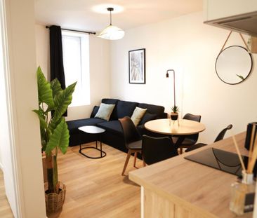 Location Appartement 2 pièces Meublé 27m² NIORT 79000 - Photo 2