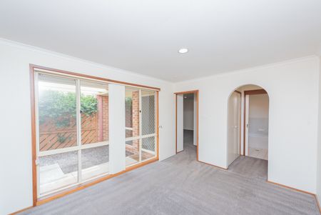 4 Nairn Place, Macquarie ACT 2614 - Townhouse For Rent | Domain - Photo 2