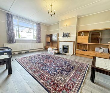 3 bedroom detached bungalow to rent - Photo 3