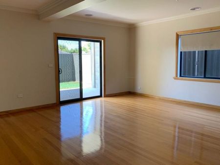 This spacious family home ticks all the boxes - Photo 4