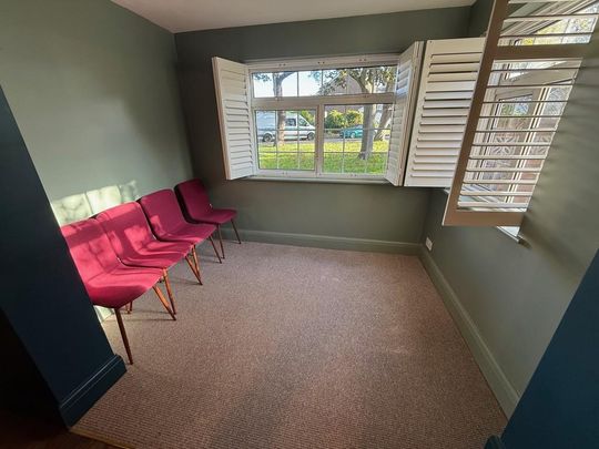 4 bedroom semi-detached house to rent - Photo 1