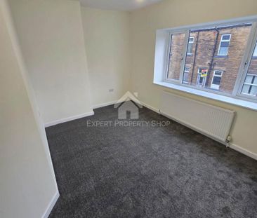 4 bedroom terraced house to rent - Photo 3