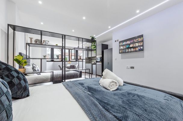 Studio Flat, Woodstock Road, NW11 - Photo 1