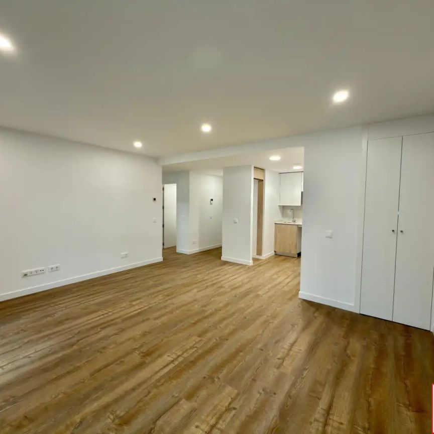 Piso de alquiler en Calle de las Matas, 1, Casa Amarilla - Photo 1