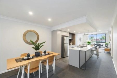 Modern Ground Floor Living in 'The Pines' – Stylish & Convenient! - Photo 2