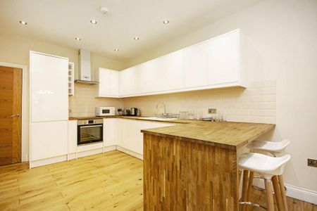 2 bedroom flat to rent - Photo 4