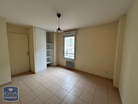 Location Appartement 2 pièces 42m² ST ETIENNE 42100 - Photo 2