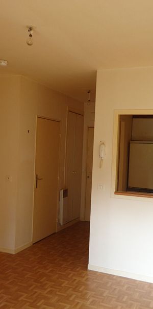 Location Appartement 1 pièce 35m² - Photo 1