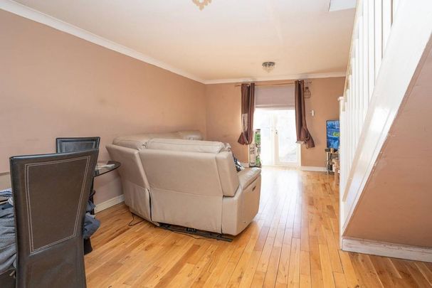 2 bedroom terraced house to rent - Photo 1