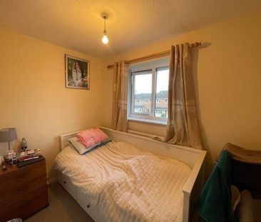 Ashbourne Crescent, TA1 2RB, Taunton - Photo 3