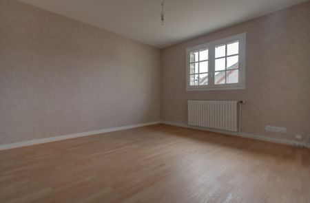 Location maison 4 pièces, 90.00m², Arnouville-lès-Mantes - Photo 4