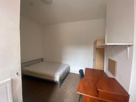 7 bedroom terraced house to rent - Photo 3