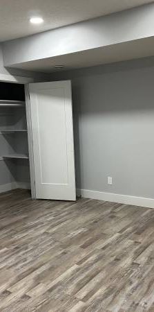 2 Bedroom Legal Basement suite - Photo 1