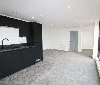 Tower Ramparts, Ipswich, IP1 - Photo 1