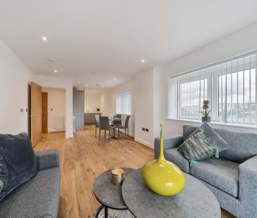 2 bedroom flat to rent - Photo 2
