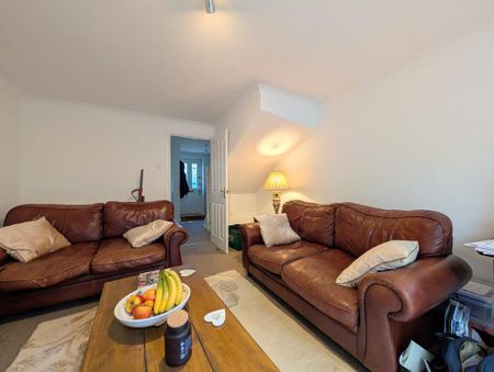 2 bedroom terraced house to rent - Photo 3