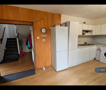 2 bedroom end of terrace house to rent - Photo 6